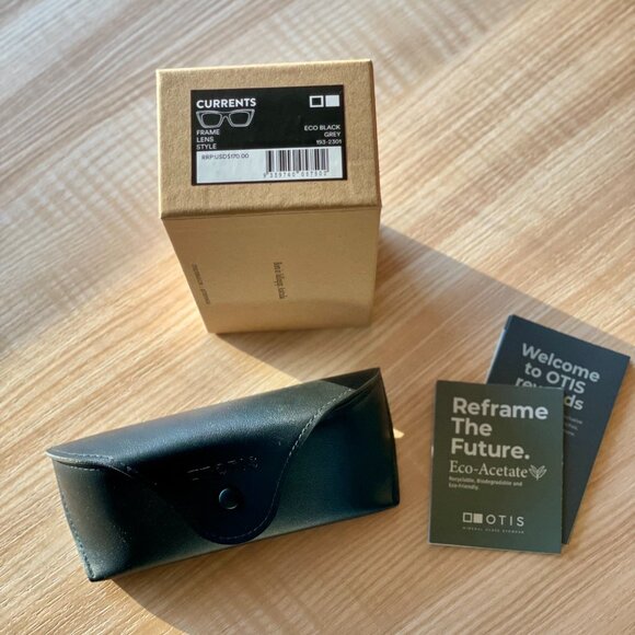 NWT • Otis Eyewear CURRENTS Cat Eye Sunglasses main image 4